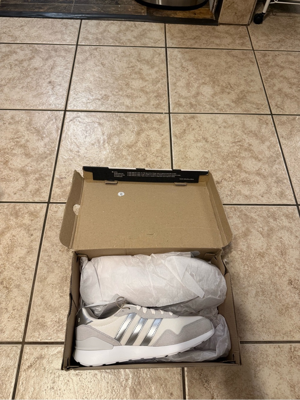 Adidas Run 60s 4.0 Trainers- White and Grey